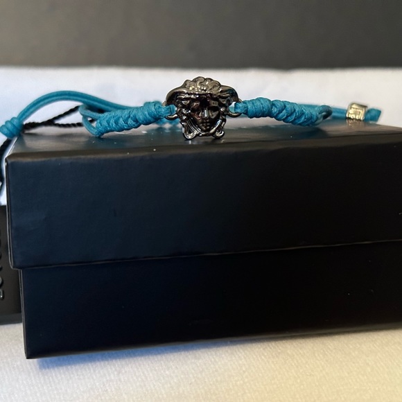 Versace Medusa String Bracelet NEW (AUTHENTIC) - Picture 10 of 11